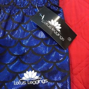 Blue mermaid lotus leggings M